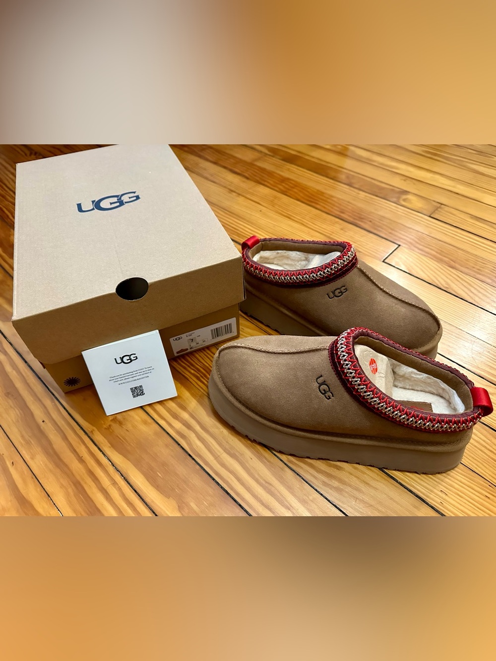 NIB Women’s Ugg Tazz platform slipper